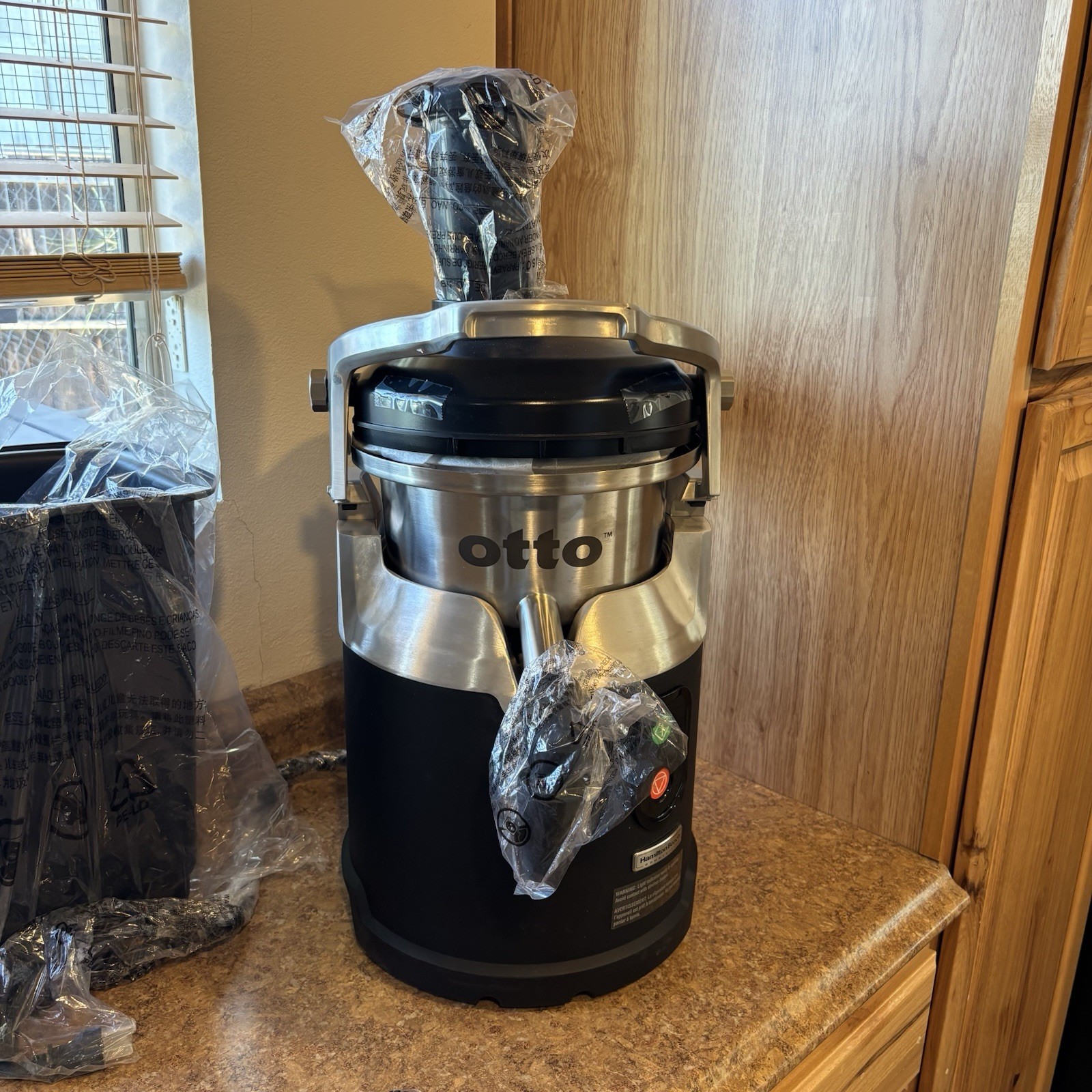Commercial Juicer Centrifugal Juice Extractor HJE960 R Hamilton Beach
