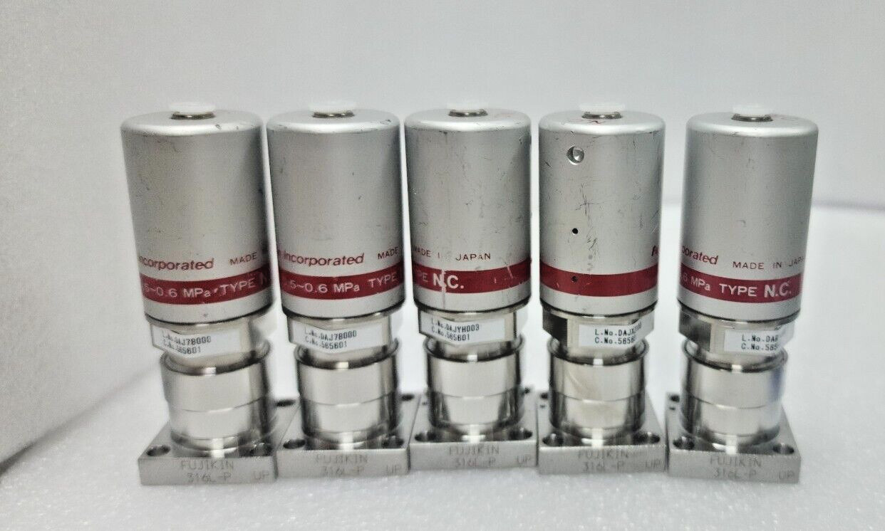 5 Fujikin 0.P 0.5-0.6 MPa, Lam 766-197842-003 Rev B, C No. 565601 NC Valve,96923