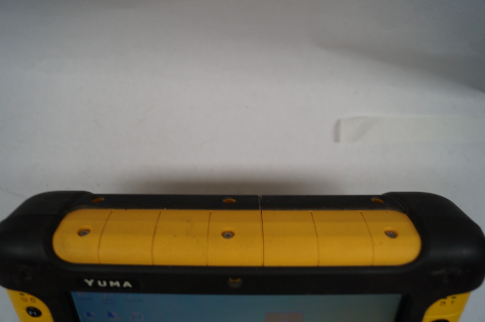 Trimble Yuma R0.7 Rugged 7″ Tablet Win7 1.6GHz 1GB Mem 30GB HD Touch WORKS F121