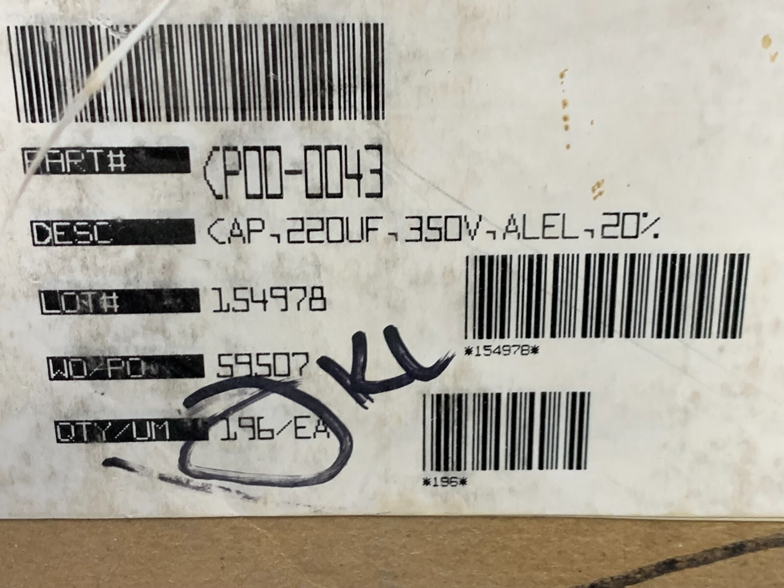 10-PCS Nippon Aluminum Electrolytic Capacitor 220uF 350V UCC82DA221M350JC2D