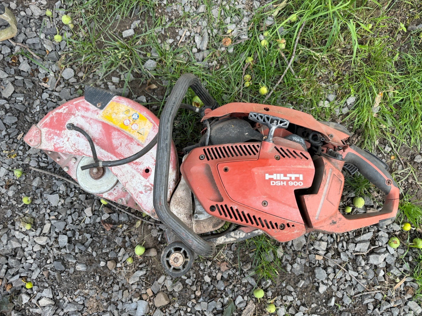 Hilti DSH 700-X Handheld Cut-Off Gasoline Concrete Saw 14» Max Blade Diameter