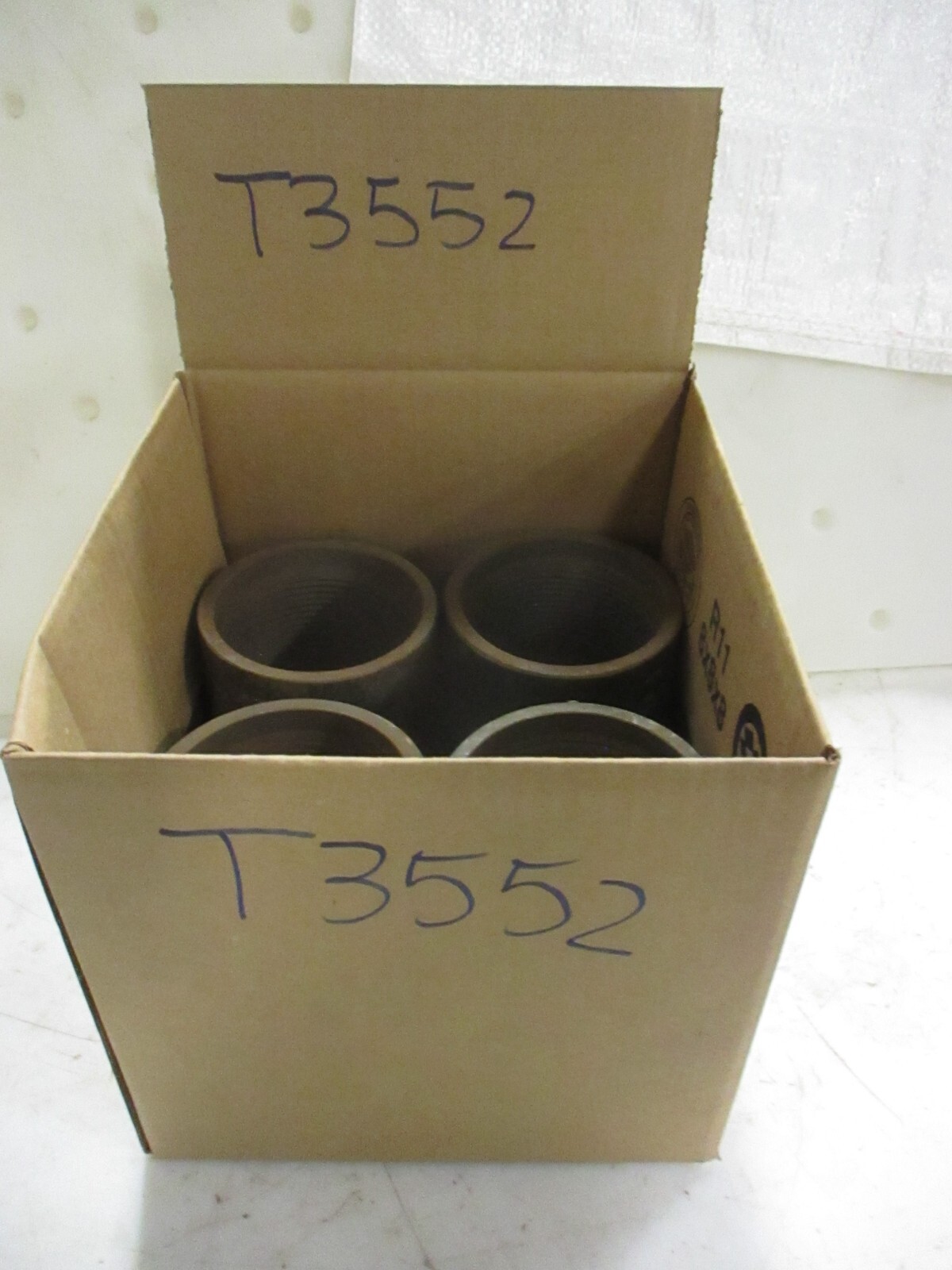 API 5CT EUE Black Tubing Coupling 1.90″ Casing OD Size (2.50″ Cplg OD) 10-Round