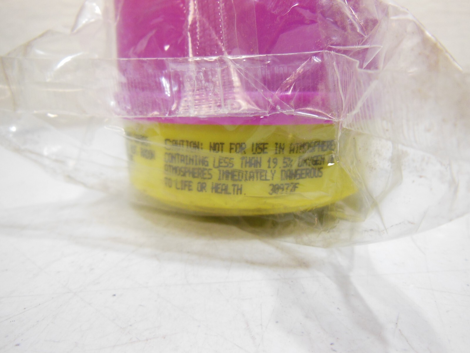 Lot of 2 Survivair 1093-00 Organic Vapor/Acid Filter Cartridges for Series 2000
