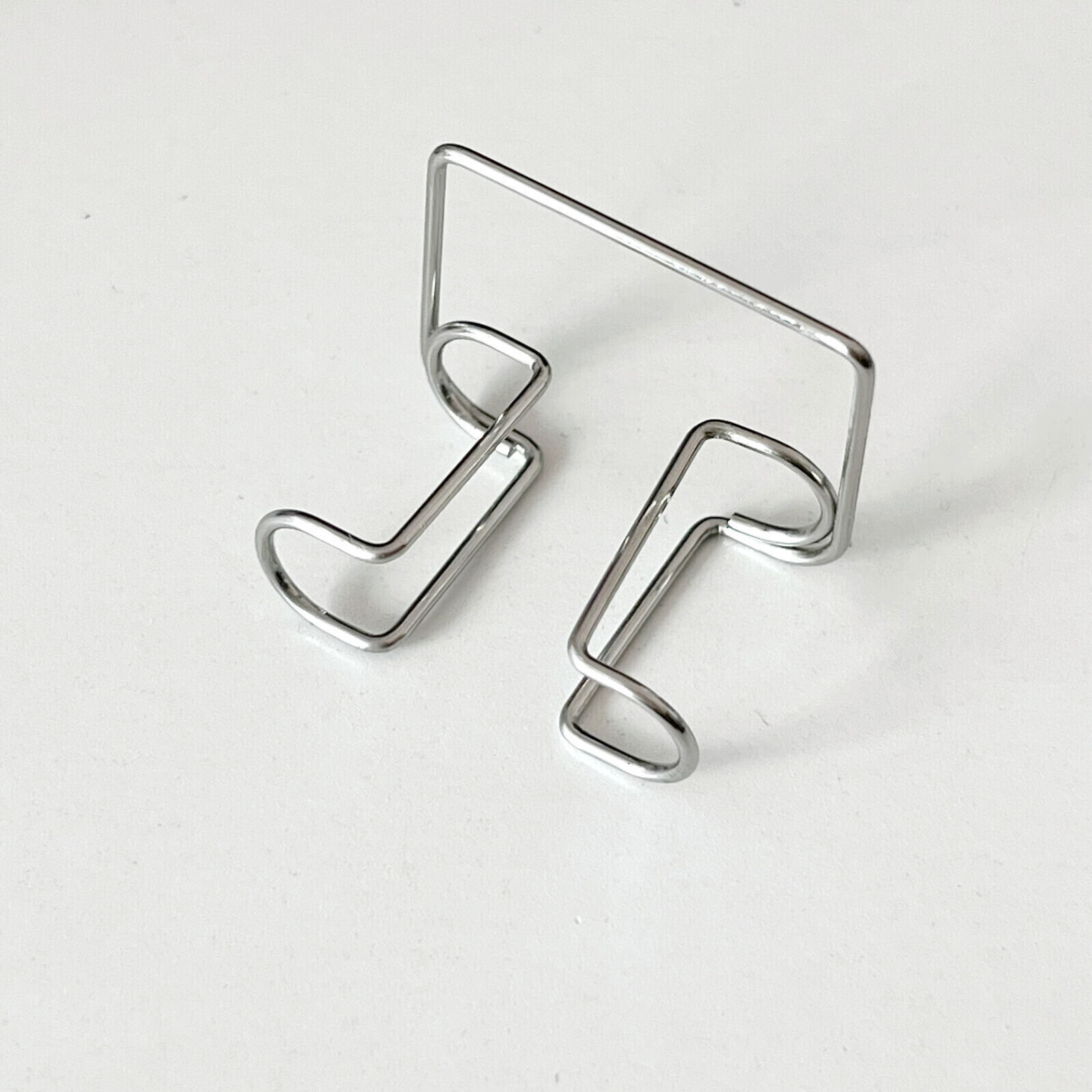 4 Pcs/Box Dental Dry Area No-Rubber Dam Stainless Steel Clip Cotton Roll Holder