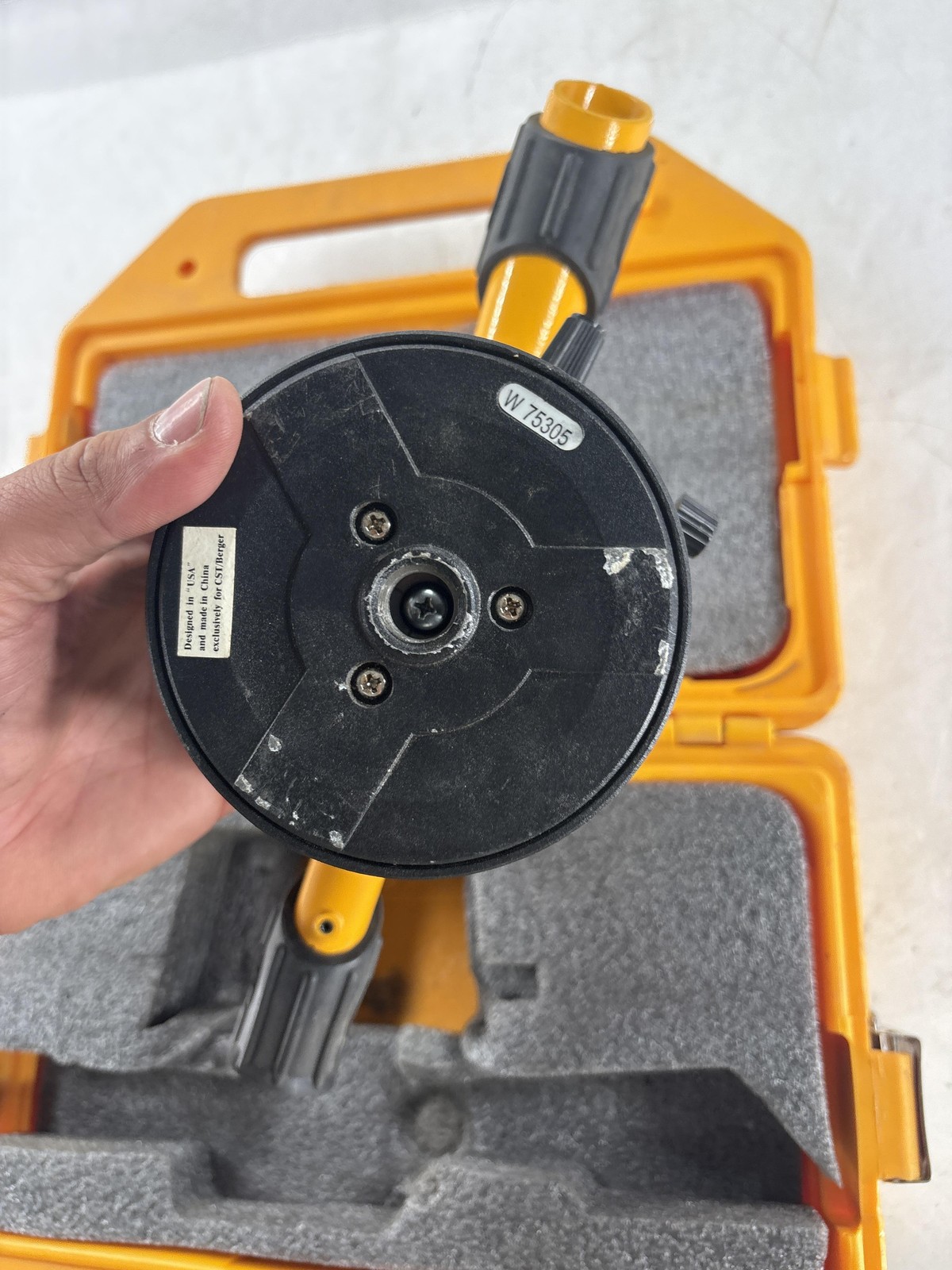 CST/berger 20X Optical Level Survey Instrument Yellow W Case Tripod Mount
