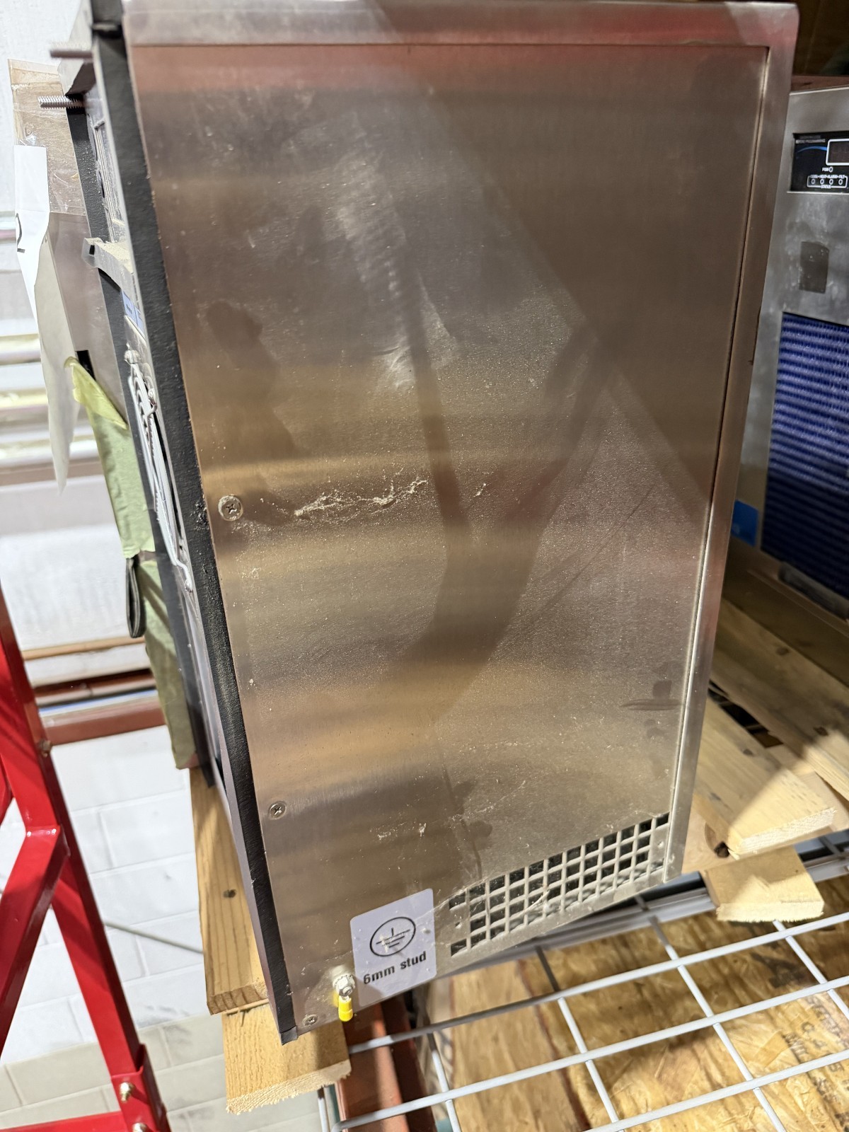 Ice Cube Air Conditioner IQ2000EV XP2 New Open Box Stainless NEMA 4X Explosion