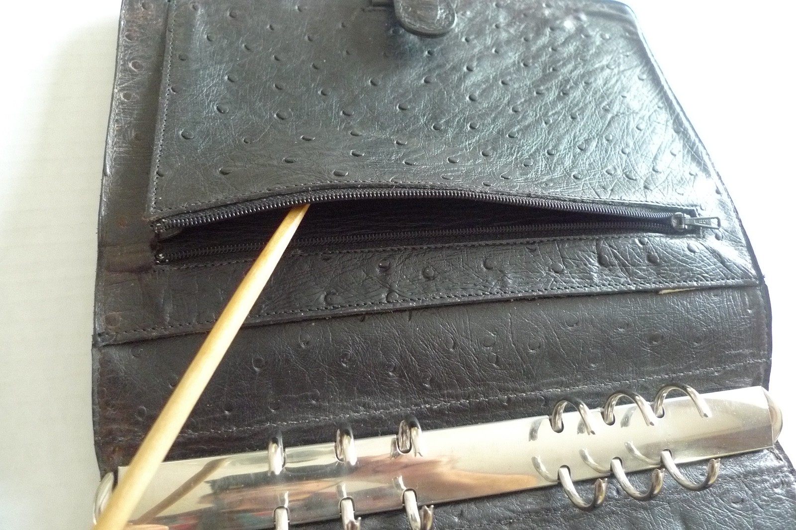 MULBERRY – A5 OSTRICH TEXTURED LEATHER PLANNER & PAPER SHEETS – MADE IN UK