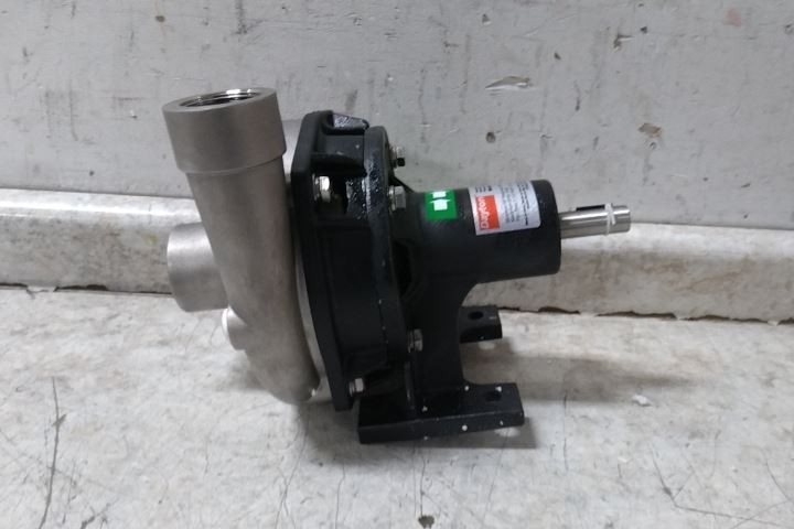 Dayton 10X670 5 HP 135 Ft Max Head 1-1/2 In Intake NPT Pedestal Pump