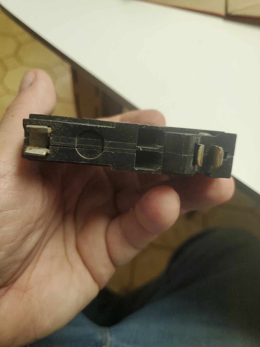 1PC SQUARE D QO2020 QO2020C 20A TWIN CIRCUIT BREAKER (NO HOOK) Type QOT SHP PRIO