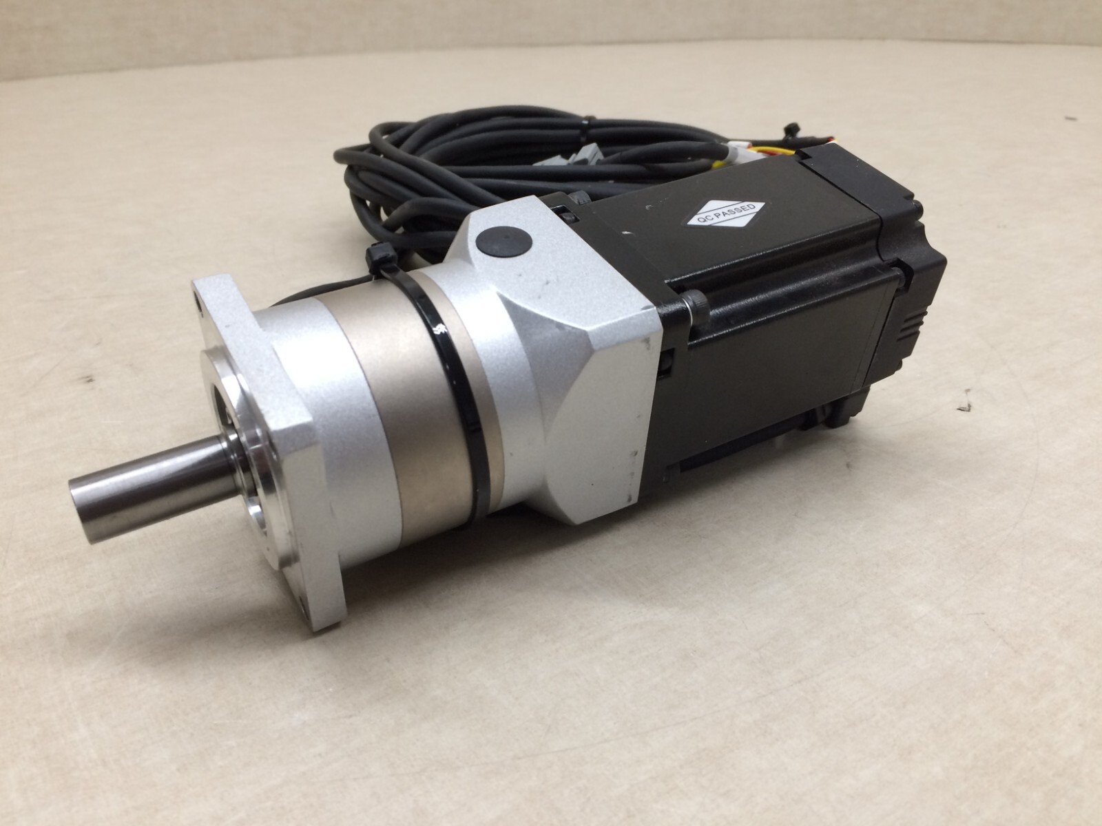 Inovance MS1H1-40B30CB AC Servo Motor w/ Stonker STF60-10 Gear Reducer