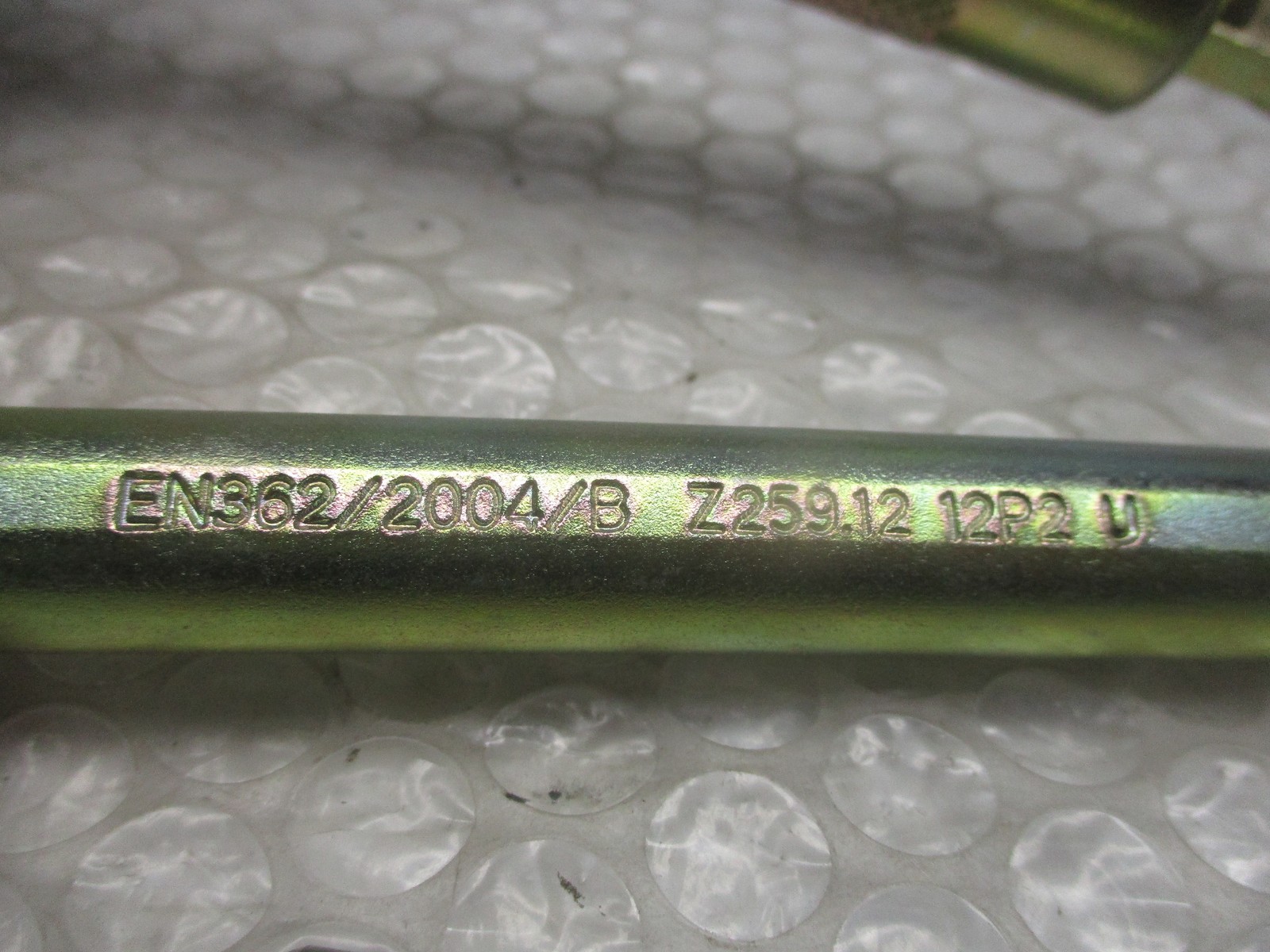 INDUSTRIAL SPARE EN362/2004/B LOCKING CARABINER NSNP