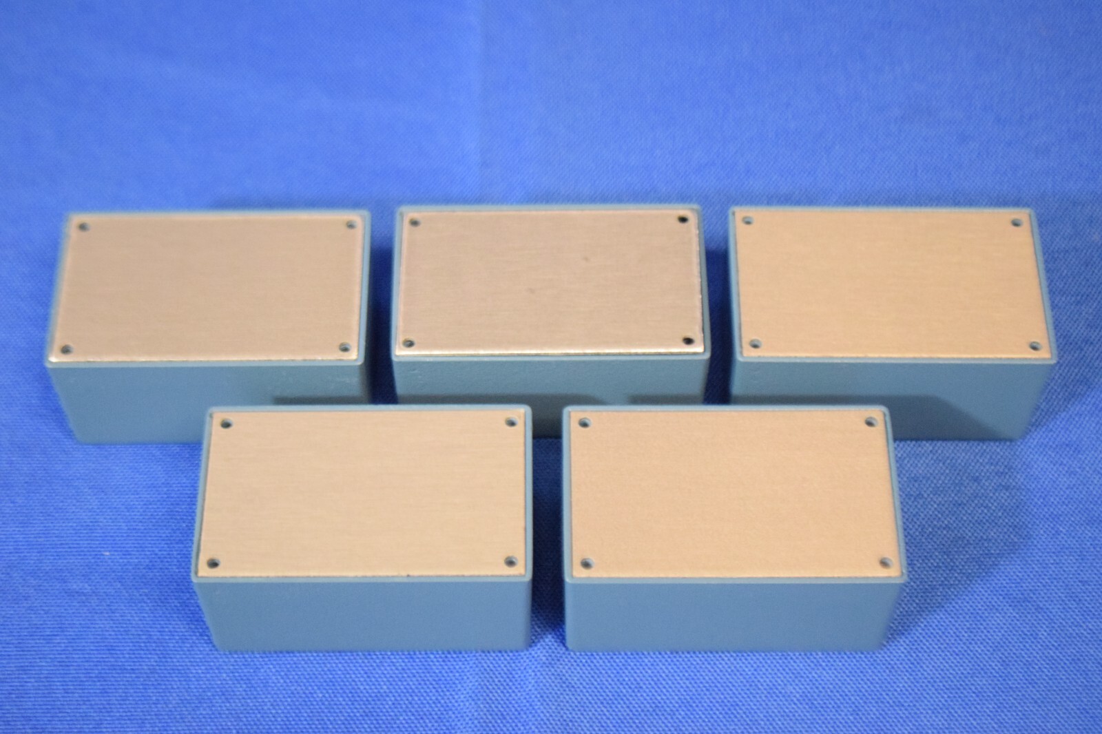 Pomona 2417 Shielded Box Size B (2.25X1.38X1.13) Blue Enamel w/ Cover (Qty. 5)