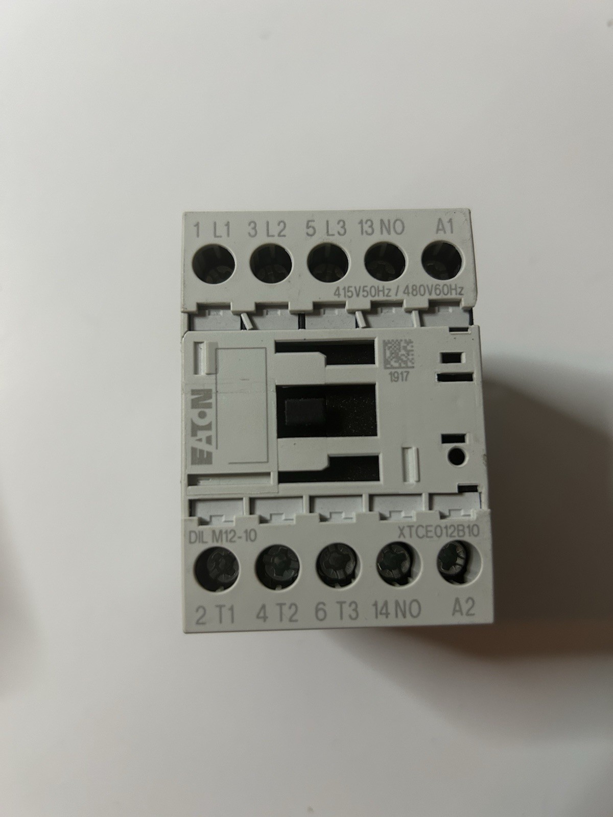 Eaton DIL M12-10 24V Coil AC OR DC Contactor 4 Pole XTCE012B10 DIN Rail 12A