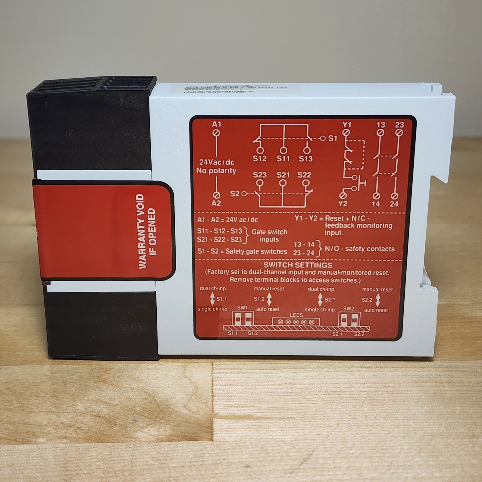Banner GM-FA-10J Gate Monitoring Safety Relay Module 24VAC/DC 60987