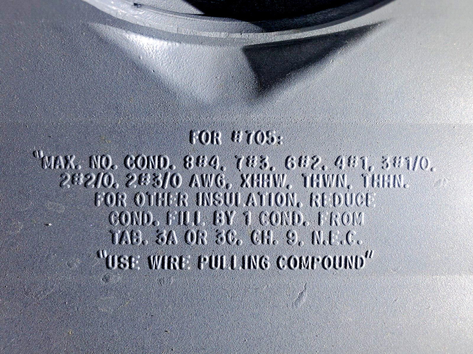 Conduit Body Type E30640 2″ Tee 64.0 Cu. In. (No Cover)