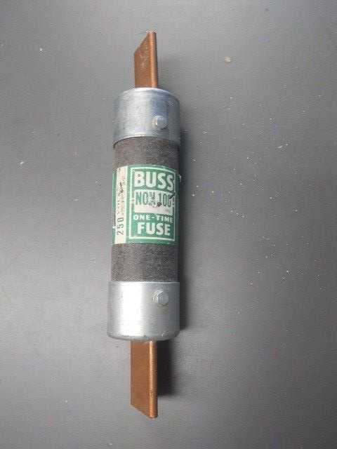 Nice Bussmann NON 100 Amp One-Time Fuses 250 Volts