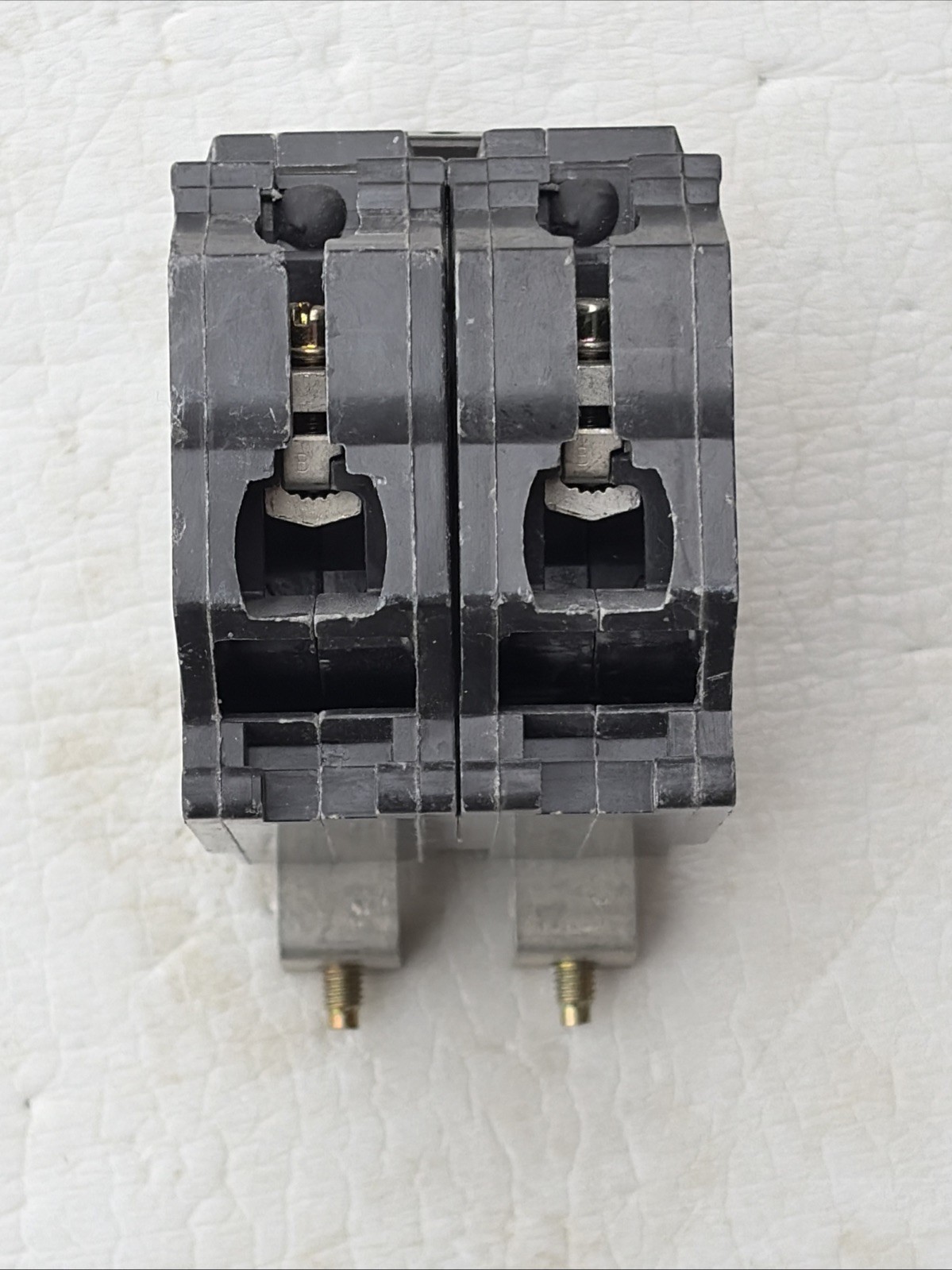 GE THQB2130, 30 Amp, 240 Volt, 2 Pole, Bolt-On Circuit Breaker (see pics)