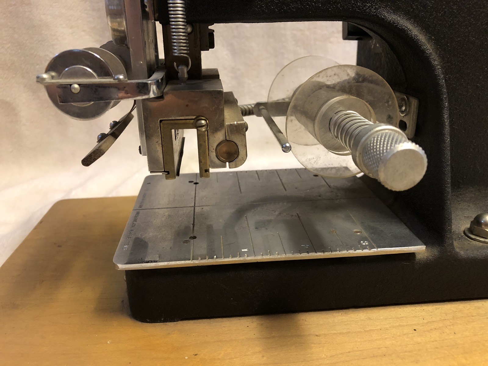 Kingsley Model M-100-BA Hot Foil Stamp Press Machine (Works) No Handle Or Stamps