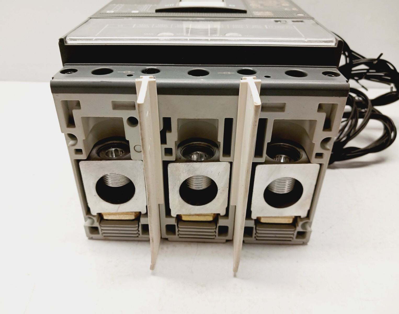 ABB TMAX 400 Amp Circuit Breaker 3 Pole 600 VAC XT5N400