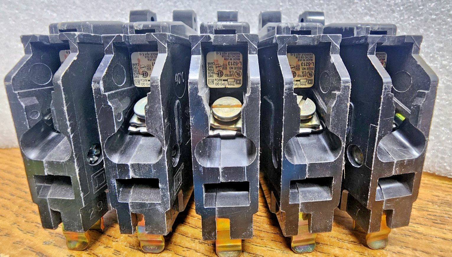 🤠 5) SQUARE D 20 AMP CIRCUIT BREAKERS 120/240 VAC 1 POLE QO120 LOT OF 5