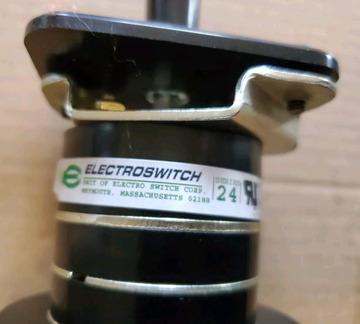 ELECTROSWITCH Series 24 2458D BREAKER CONTROL Switch