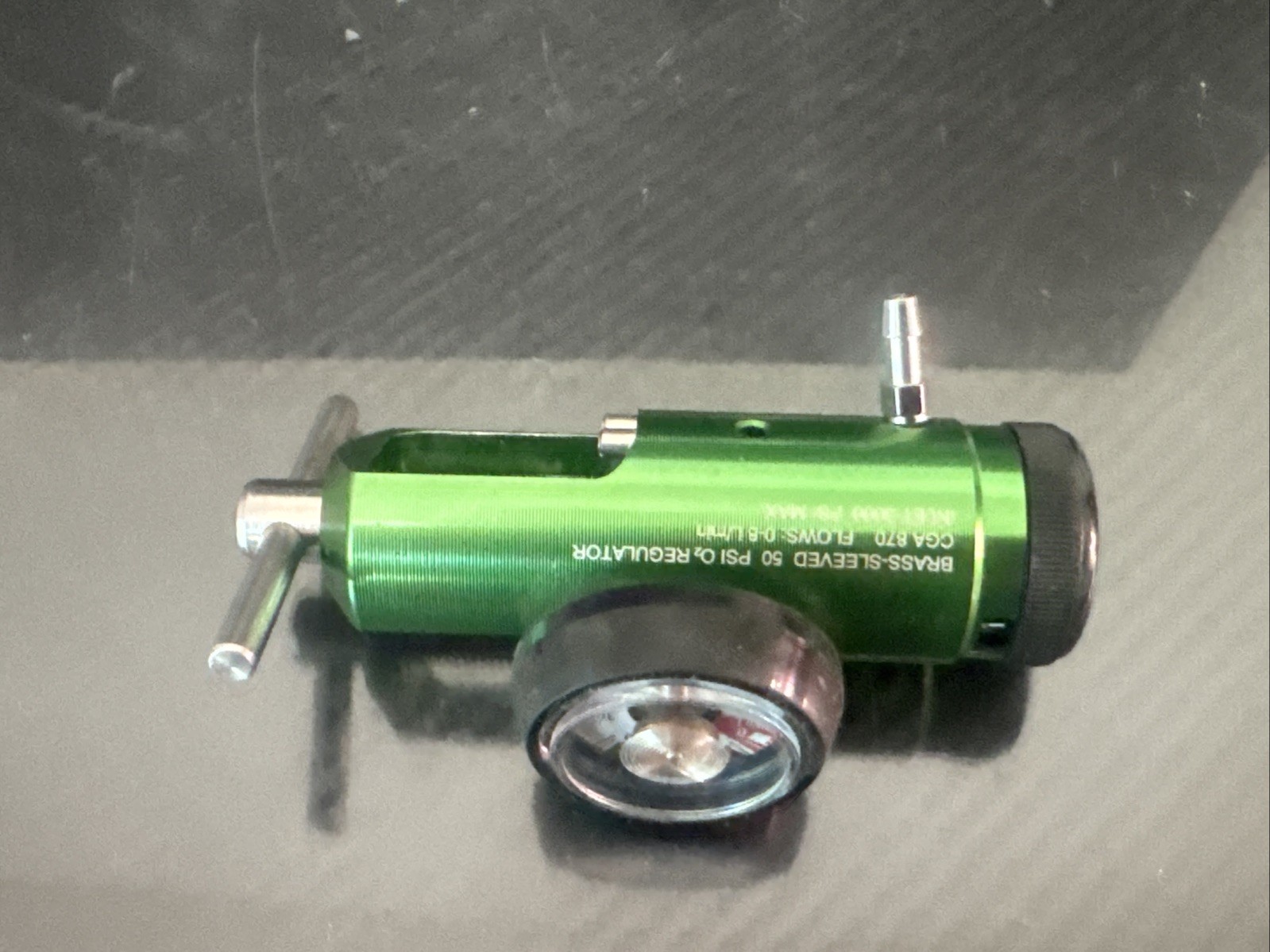 Roscoe Medical RMI-08MINI Tank Regulator 0-8 LPM, CGA-870