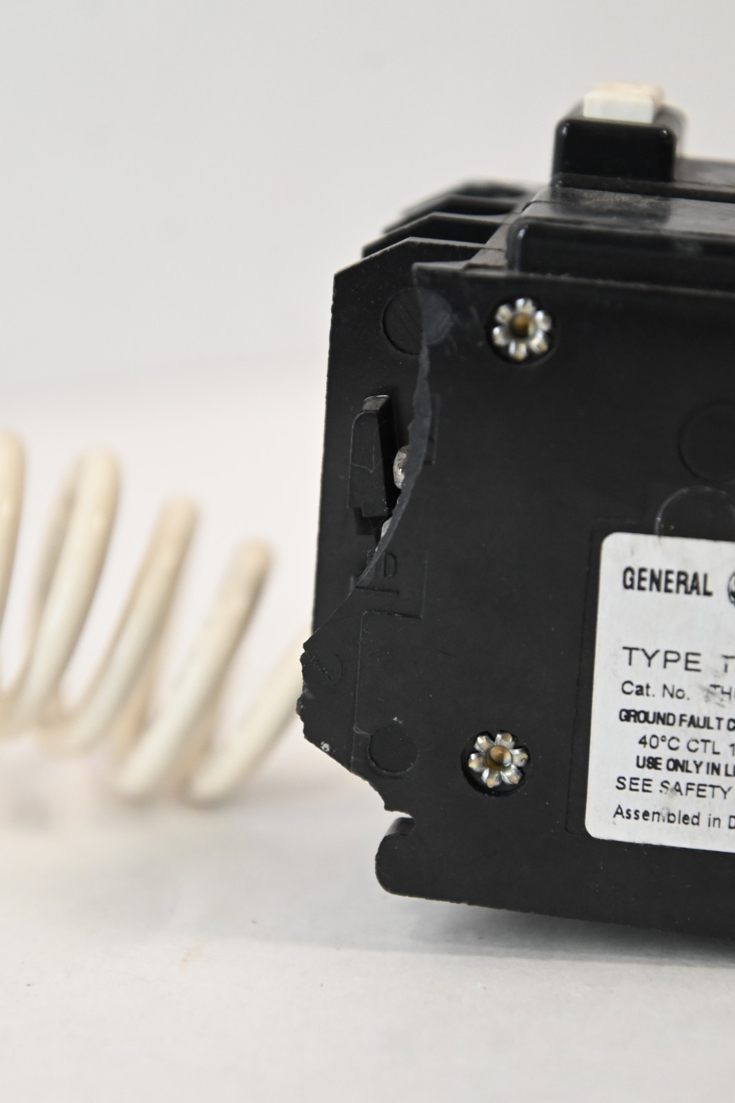 GE THQL2150GFT 50 Amp 2 Pole 120/240V *chipped*