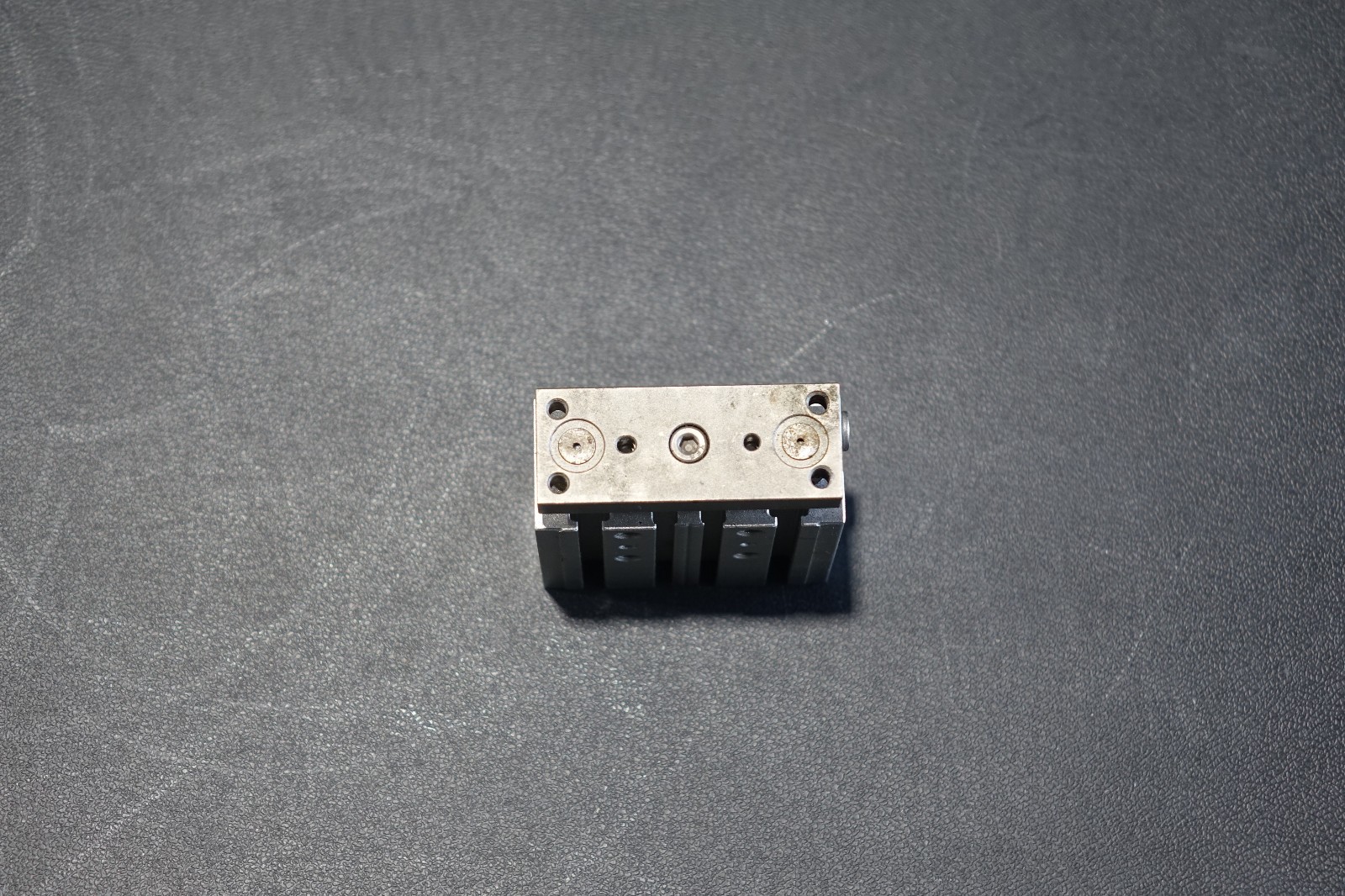 NITRA pneumatic cylinder, dual guide rod P/N E12M025MD-M