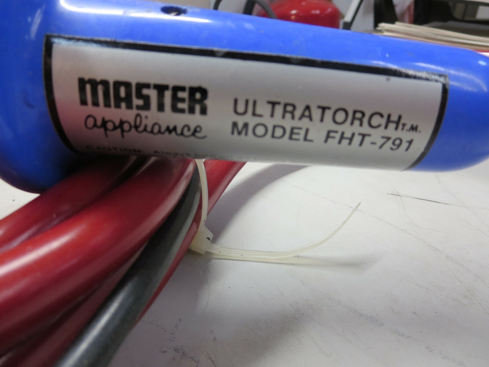 Master Appliance, FHT-791, UltraTorch, 120 V, 60 HZ, 550 W, W/Valve-Gauge Assy.