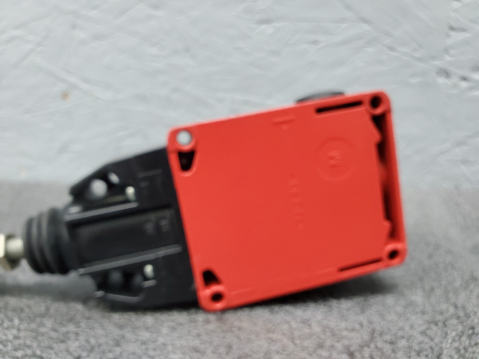 BANNER ENGINEERING RP-RM83F-38LTE Cable Pull Switch