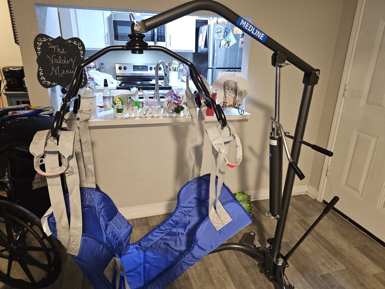 Medline MDS88200D Manual Hydraulic Patient Lift Floor Lift w/ Blue Sling