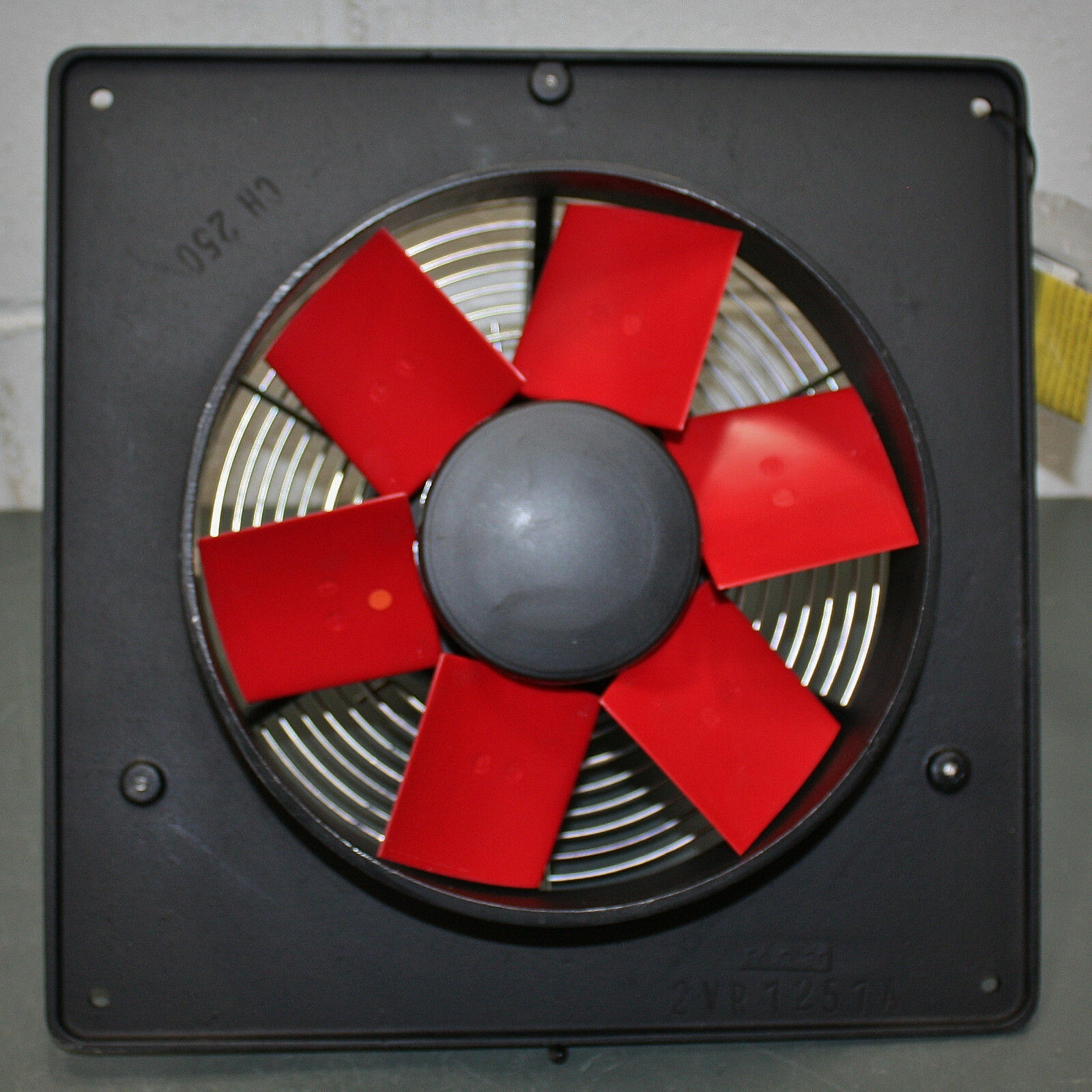 Multifan 10″ Corrosion Resistant Exhaust Fan V4E25K2M72100, 120V AC, 880 CFM