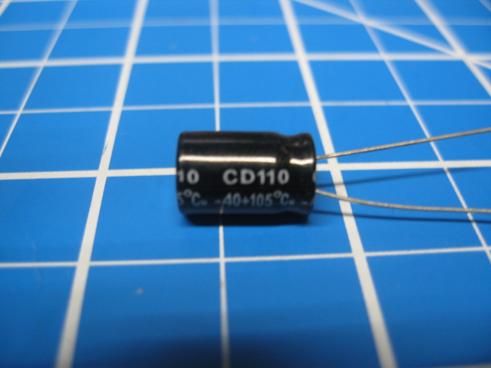 Radial Electrolytic Capacitors – 400V 2.2uF – Imported – 10 Pieces