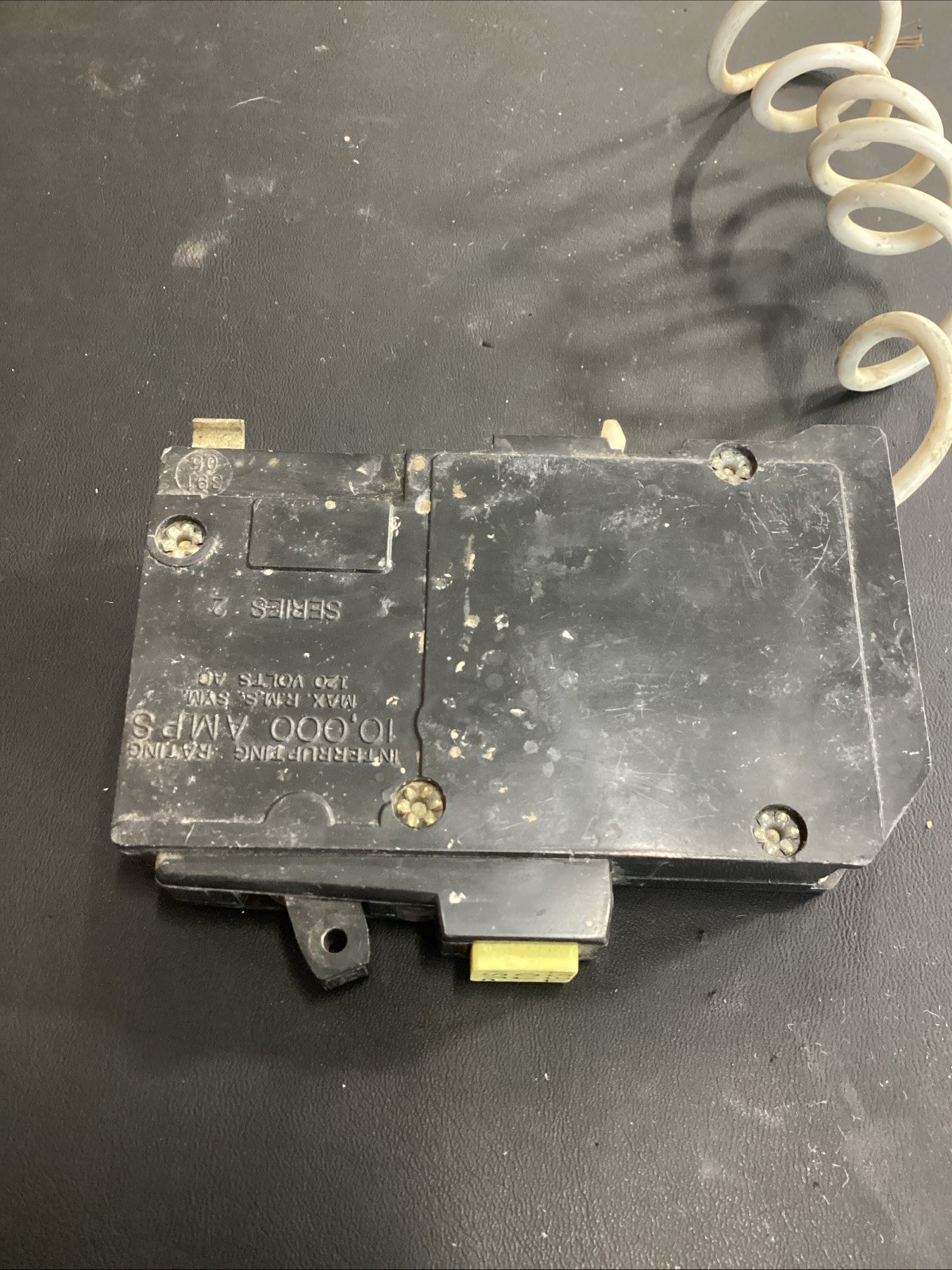 Square D QO120GFI 20A 1-Pole GFCI Circuit Breaker 120V USED (Broken Clip)