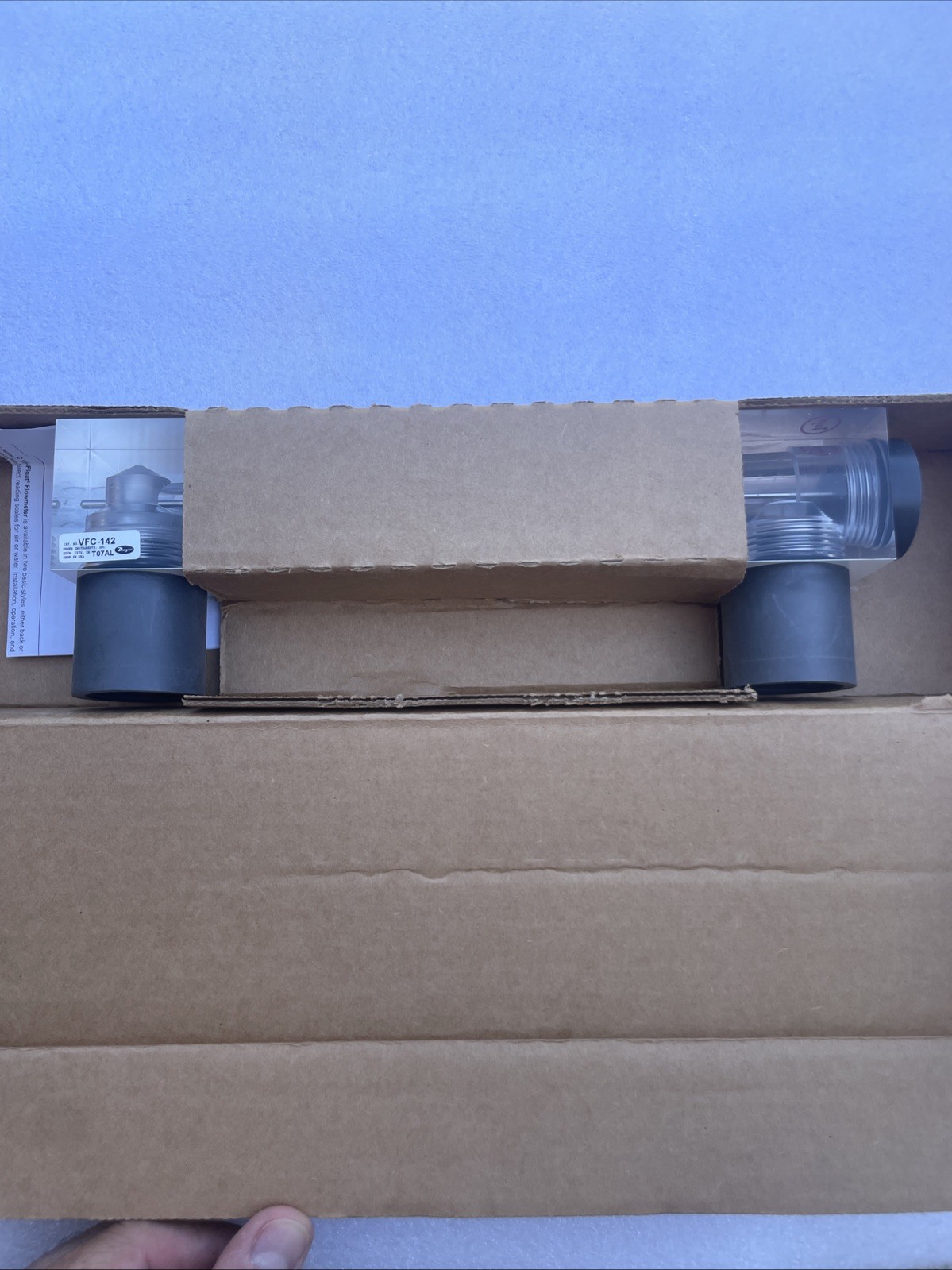 Dwyer Instruments VFC-142 Flowmeter, Range 1-10 Gpm Water. New In box!!