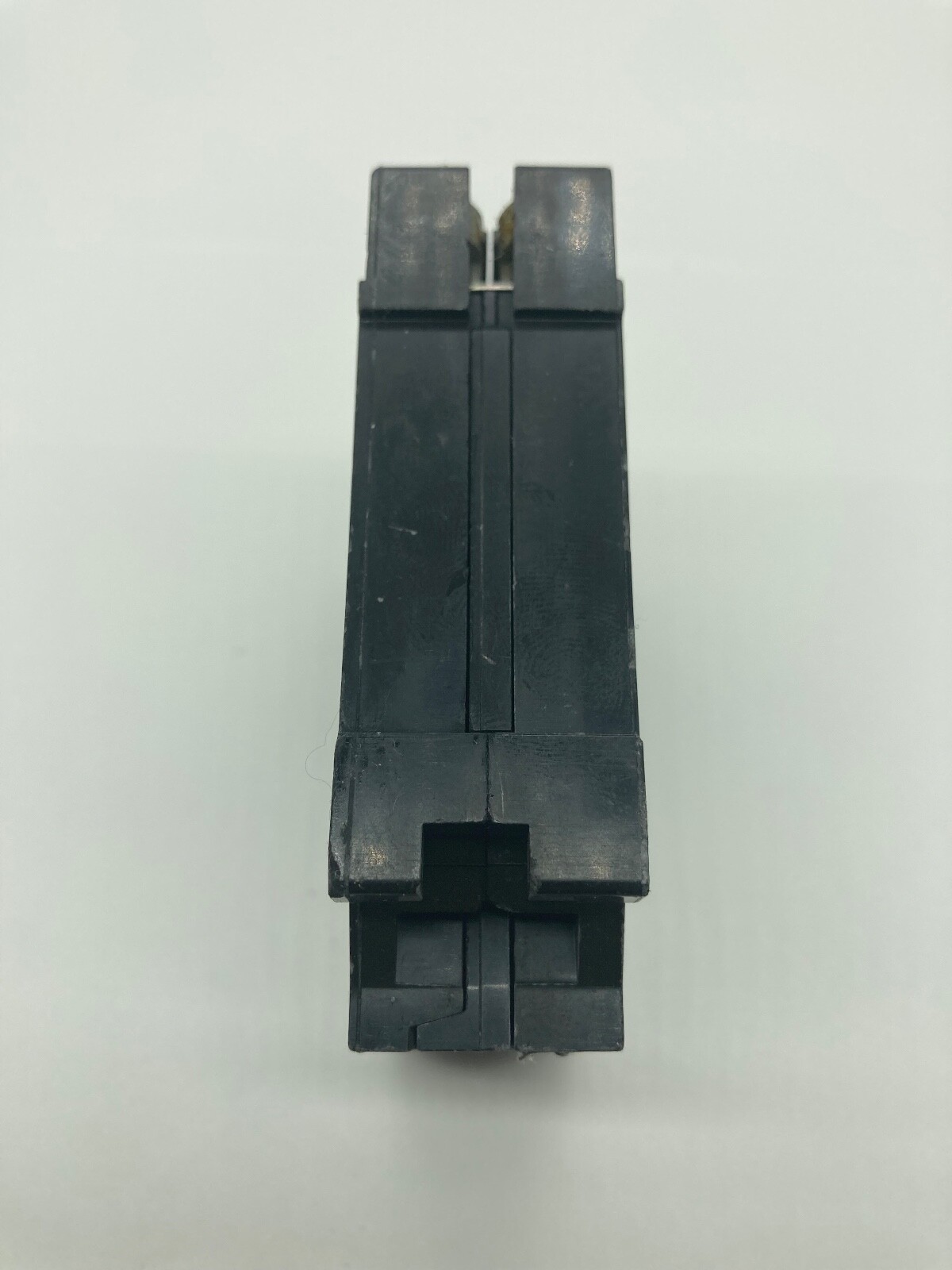 HOMLINE HOMT2020 Two 1 Pole 20 Amp 120V HOMT Tandem Plug In Twin Circuit Breaker