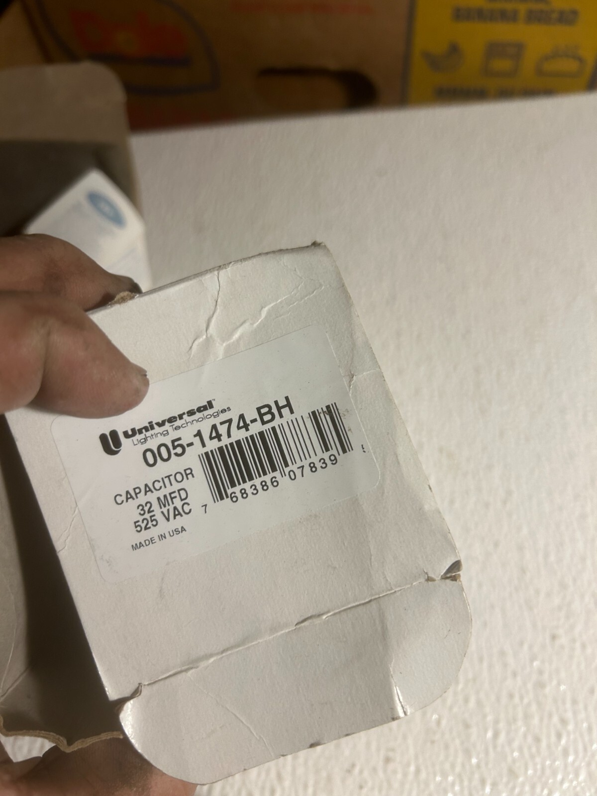 Universal Ballast Capacitor (07839) 32.0 MFD – 525V – 90C