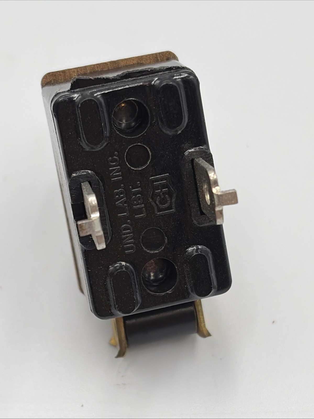 QTY 1 Cutler Hammer 8372K7 ON/OFF toggle Selector Switch 3A 250V 6A 125V NOS!