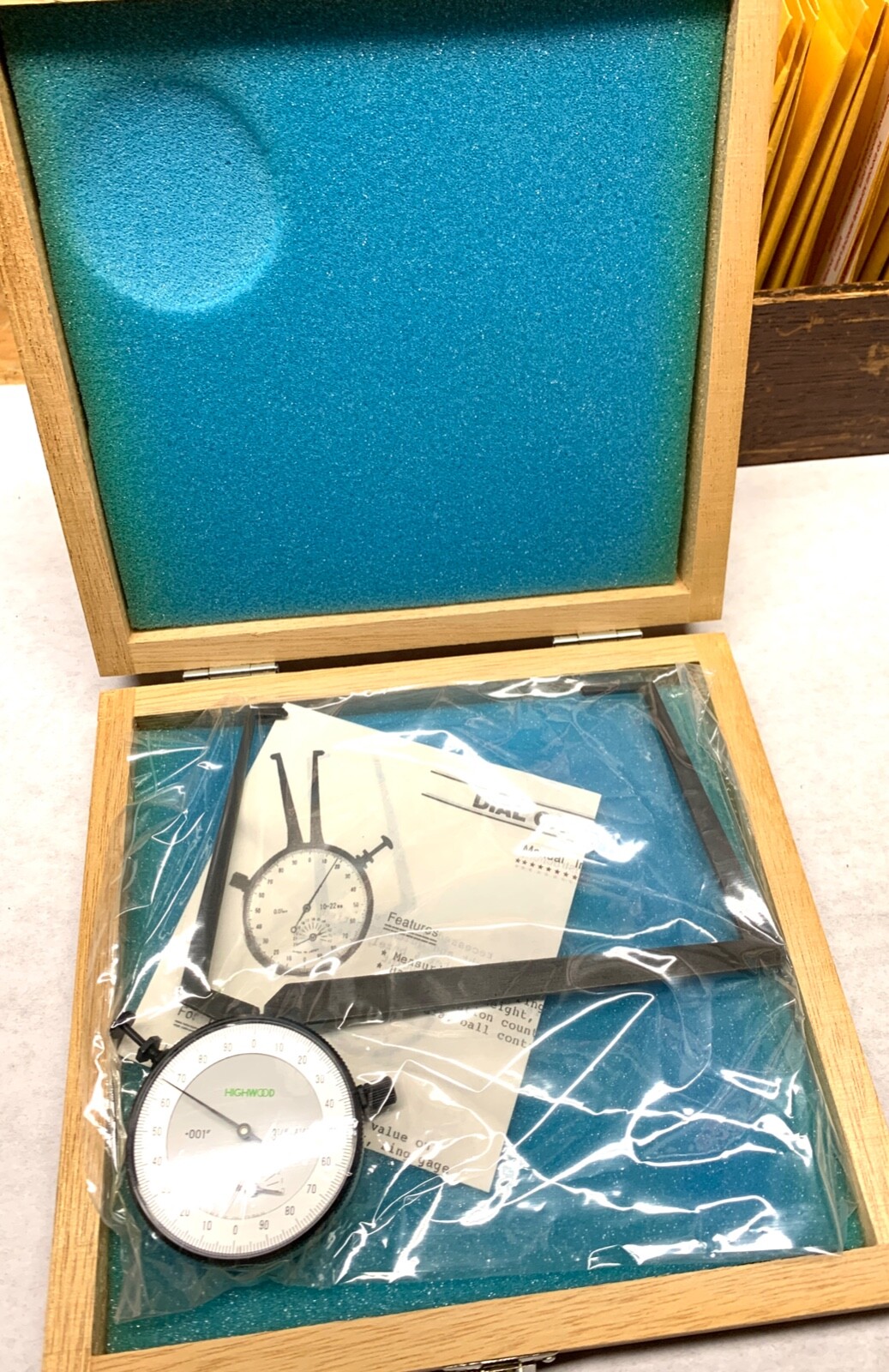HIGHWOOD 3.250-4.250″ Dial Caliper – No. B0-9E – 0.001″ GRADS. – NEW IN BOX