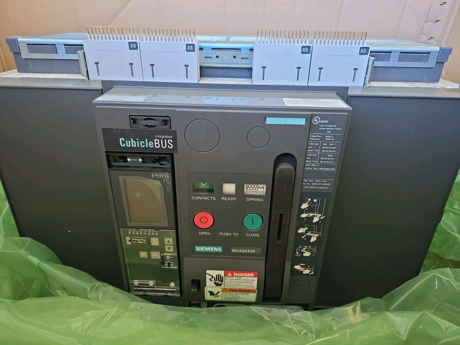 WLH3A340 Siemens 4000 Amp LSIG IN NEW SURPLUS 4000 Amp Plug