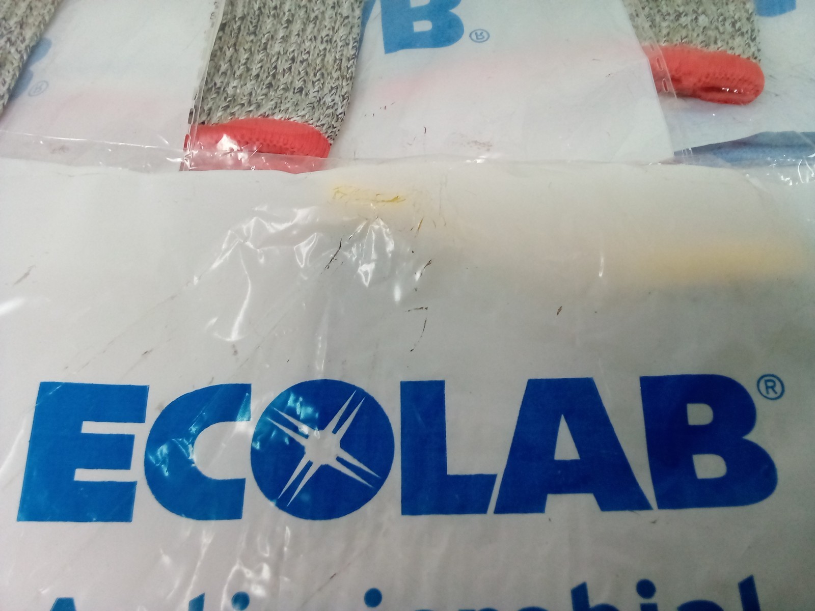 Ecolab Antimicrobial Cut-Resistant Glove XL, L, M, S 90061602 Qty. 7