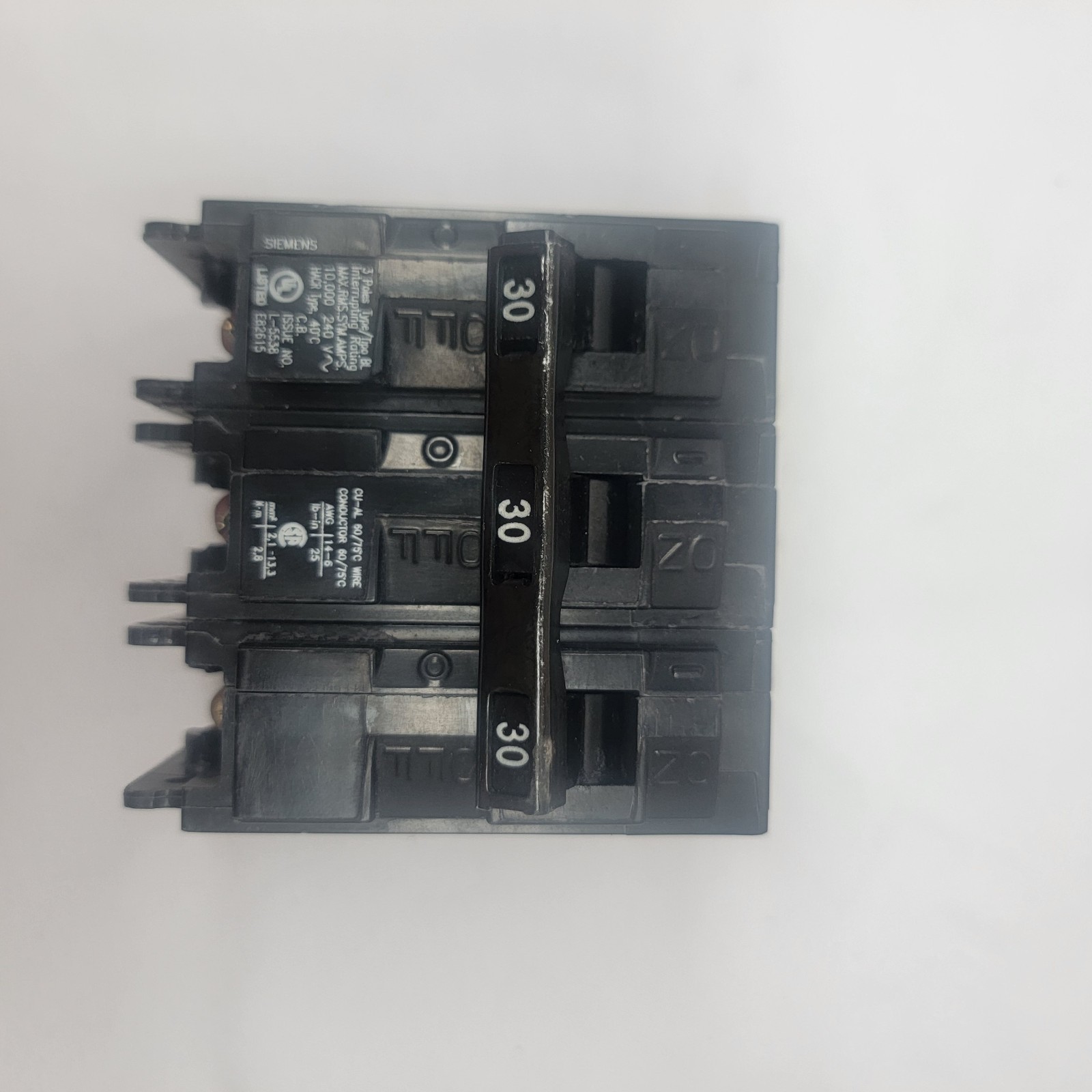 Siemens 30A 240V 3-Pole Bolt-On Circuit Breaker #B330