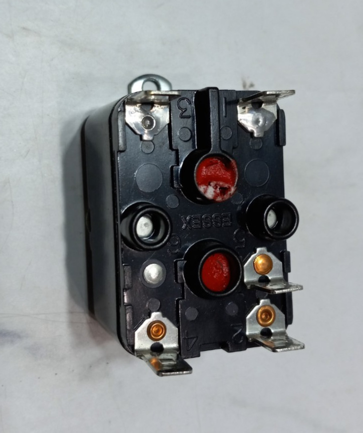 ESSEX 184-20103-301 RELAY 125VAC 250VAC 24 V 5 Pin
