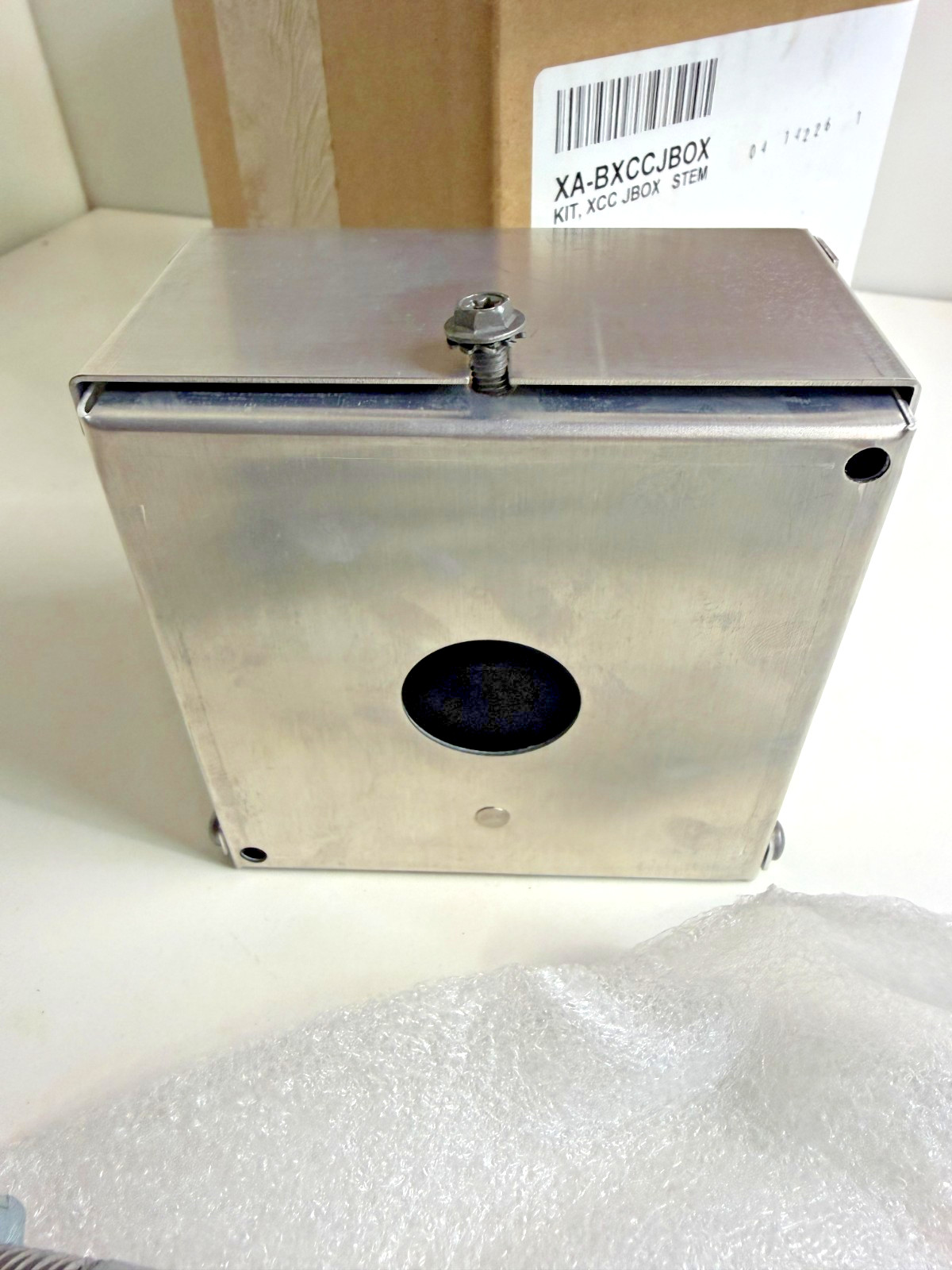 Cree Canopy Light J Box XA-BXCCJBOX Direct Mount Junction Box Stem Kit