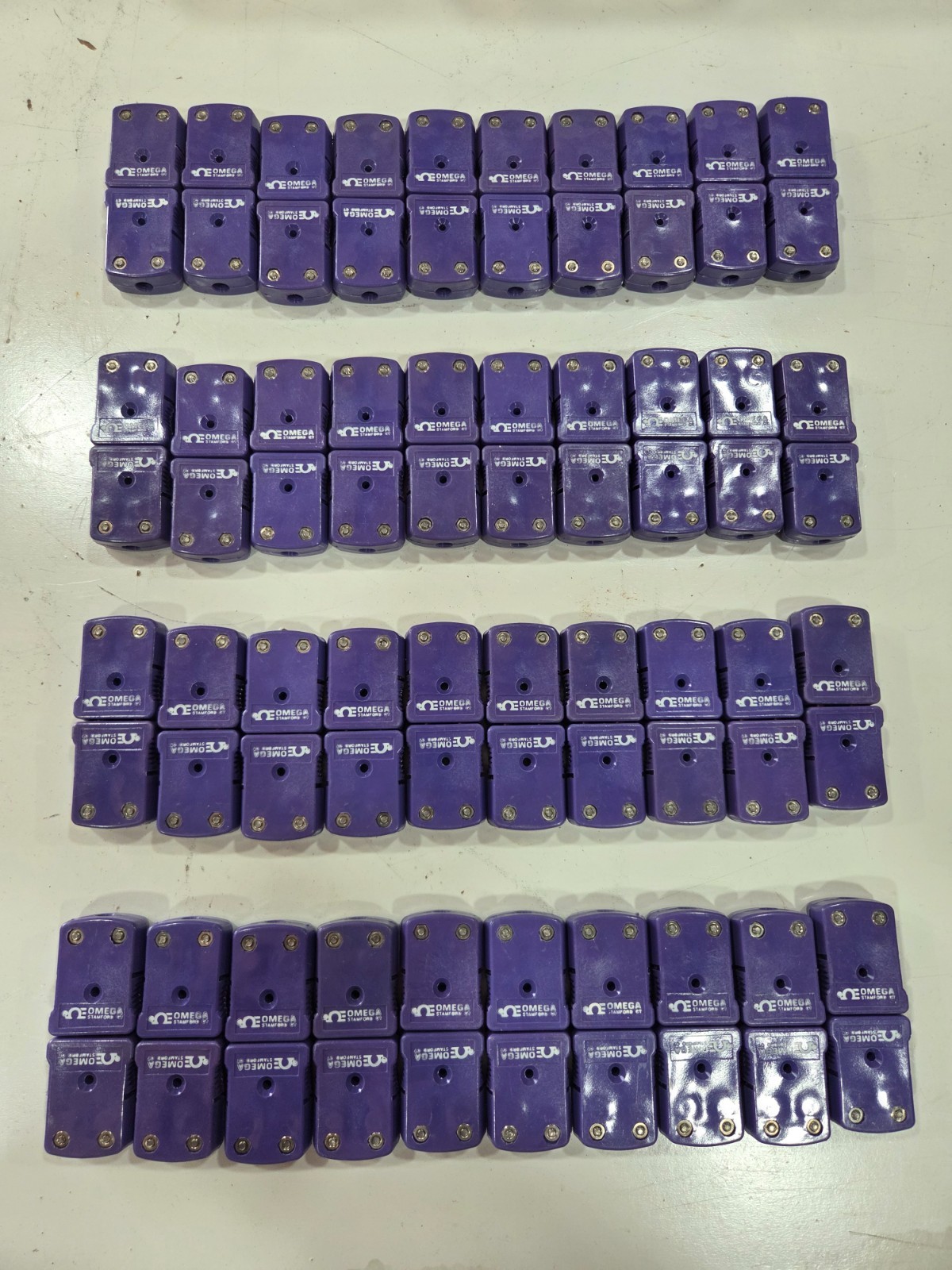 Type E thermocouple connector pairs (40 male, 40 female)