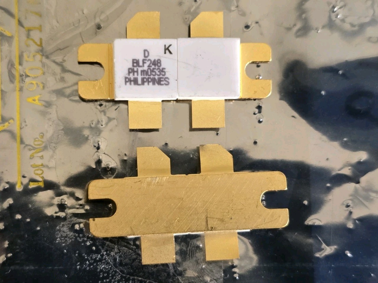1PCS Philips BLF248 LMOS 300W Transistor New Old Stock from Europe