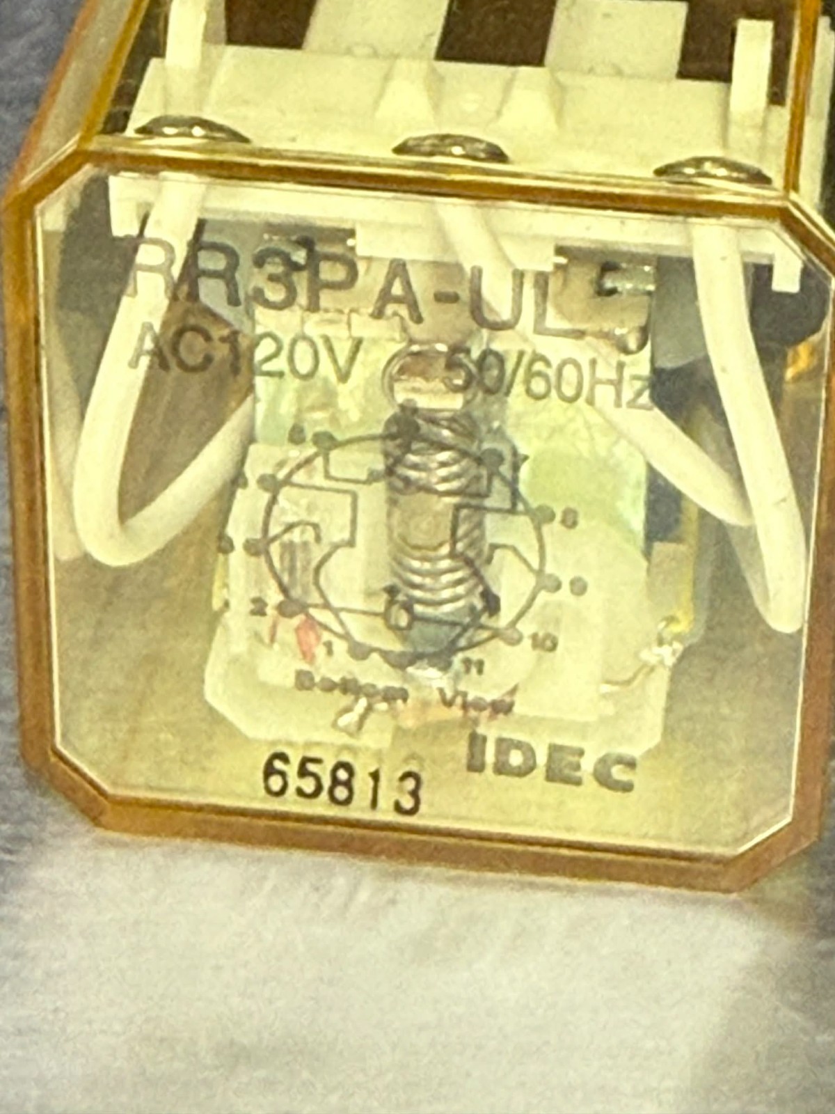 IDEC RR3PA-ULC Plug-In RELAY 3PDT 10A 120VAC