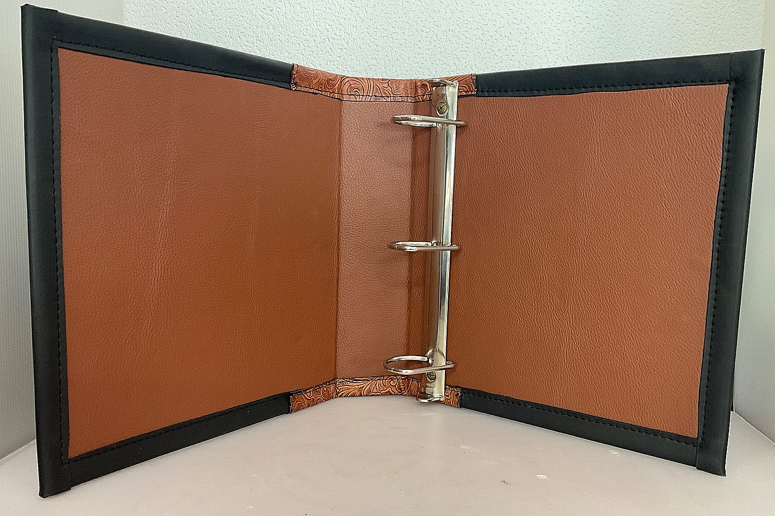 SMOOTH BLACK COWHIDE LEATHER 2″ 3 RING BINDER WESTERN CHESTNUT FLORAL TRIM