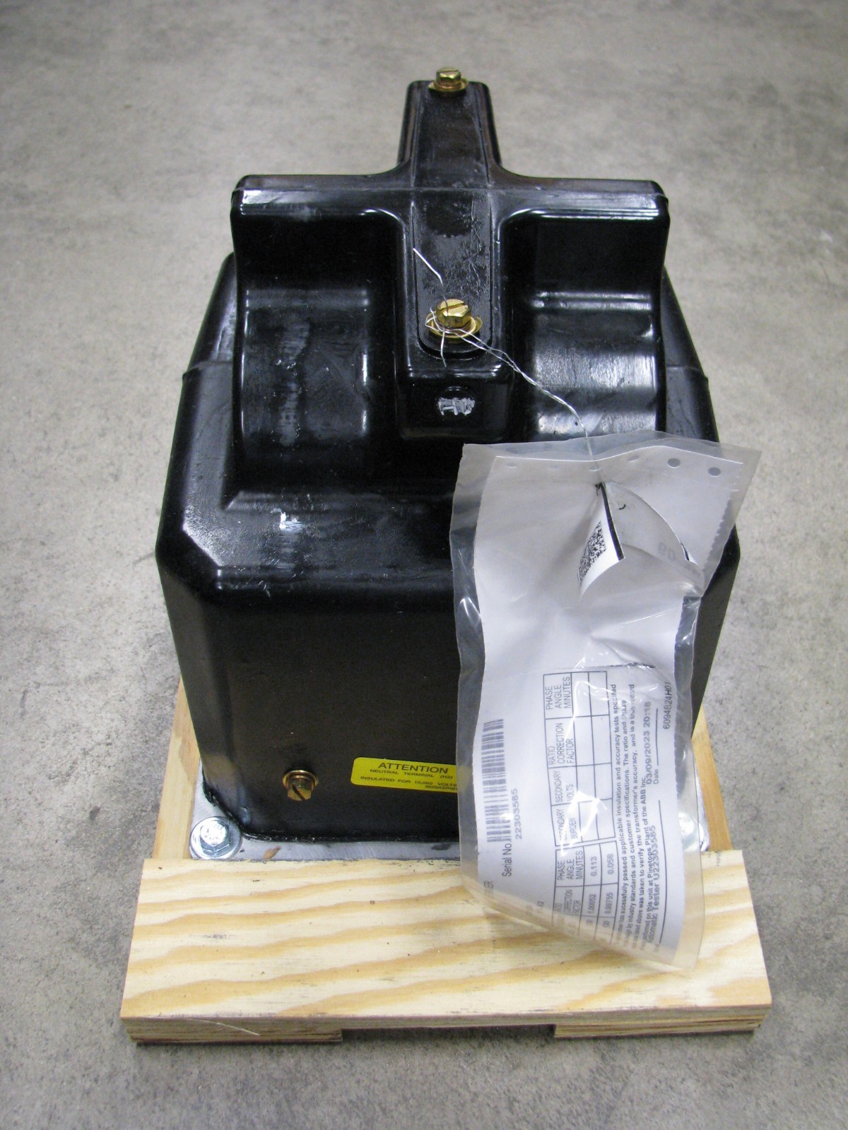 7525A71G02 ABB Electrical Transformer VIZ-75 Ratio 35:1