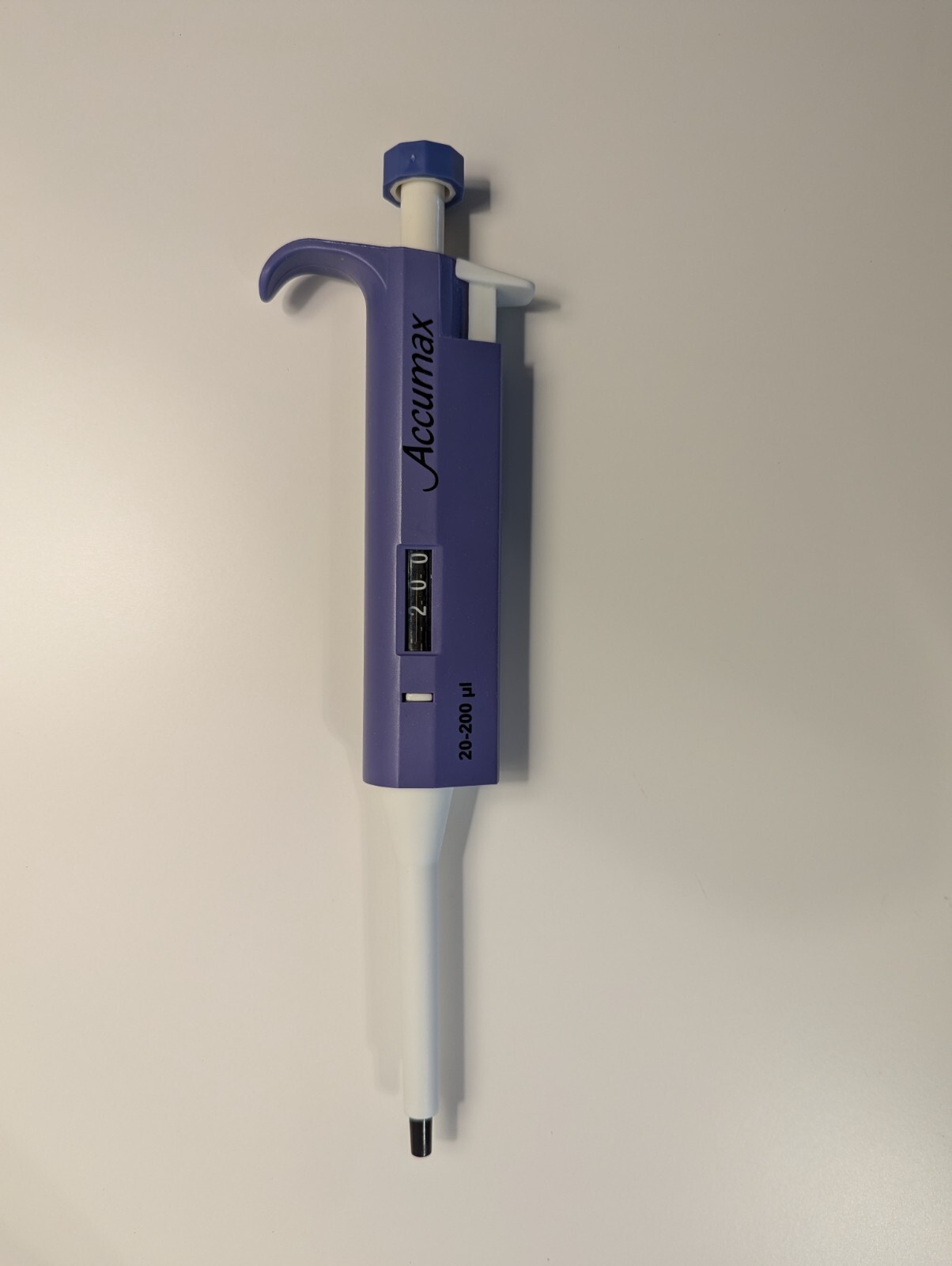ACCUMAX Two Fully Autoclavable Single-Channel Pipettes, 20-200μL New
